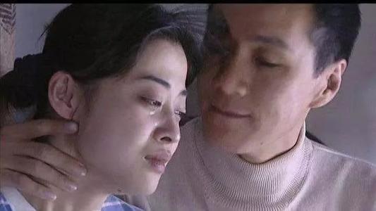 家暴父母第一时间要做这3件事！j9九游会真人第一品牌女儿被(图2)